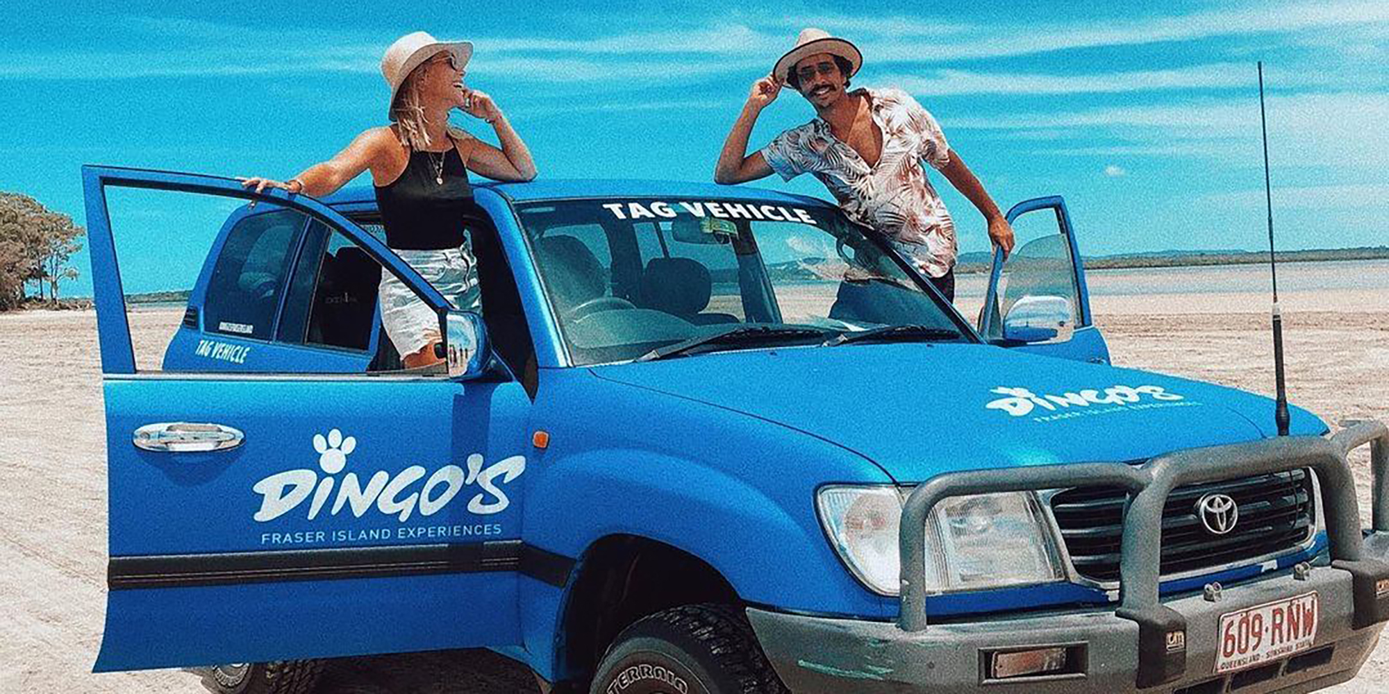 dingos fraser island tour overnight rainbow beach tag along tour rtw backpackers east coast australia