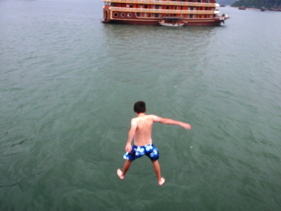 junk boat ha long bay vietnam junk boat ha long bay tour vietnam