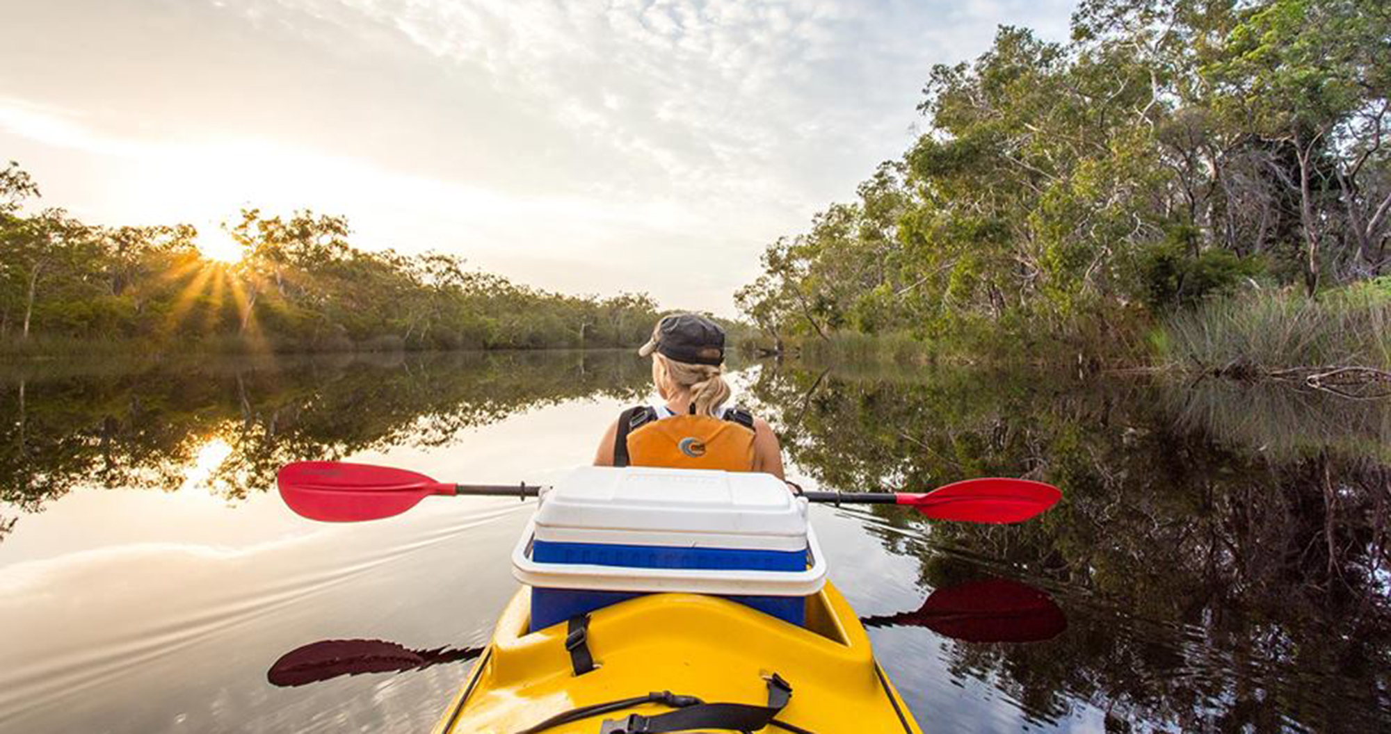 kanu kapers noosa everglades canoe kayak tour queensland australia east coast backpacker