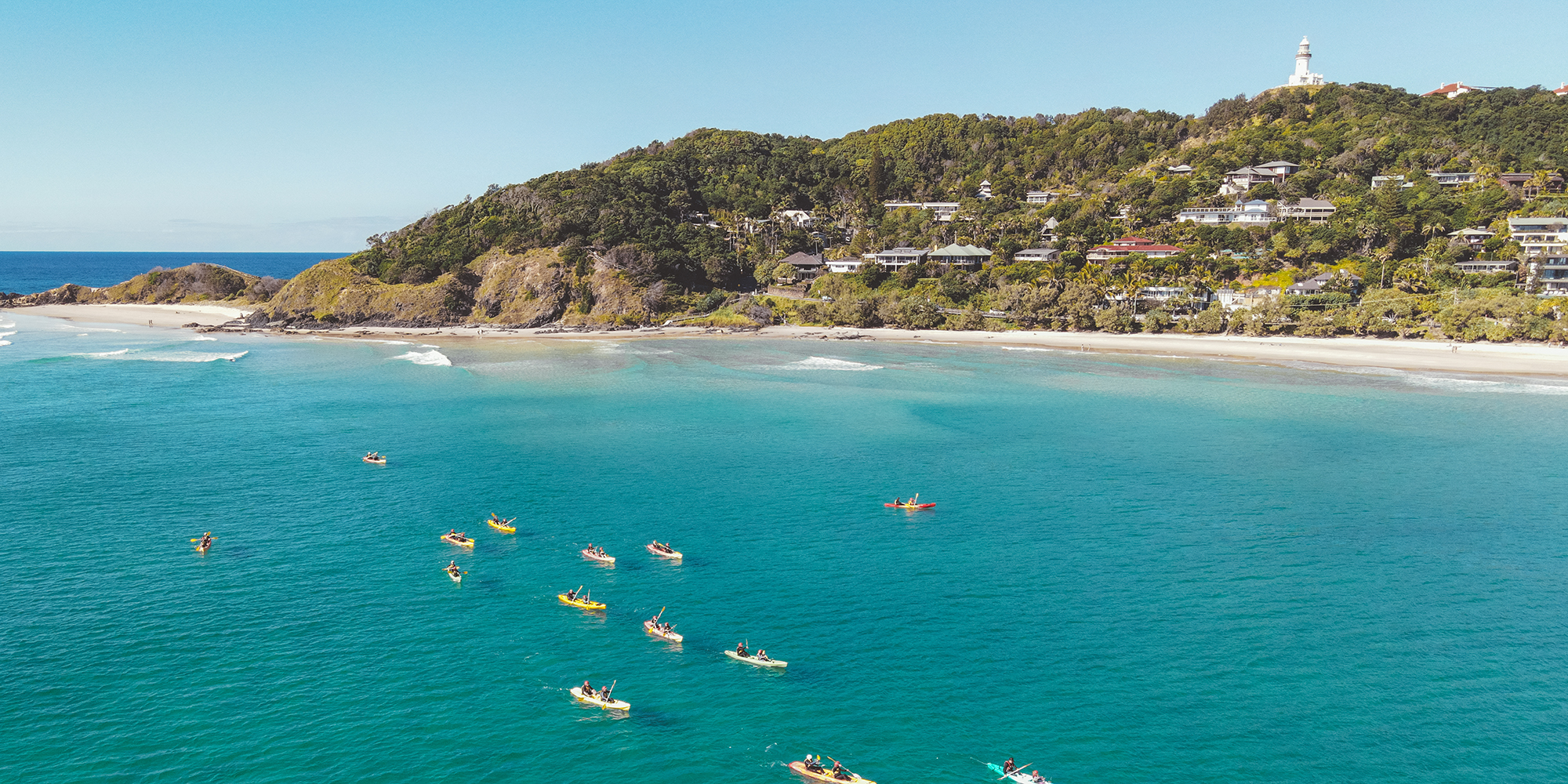 kayaking byron bay australia backpacker day tour
