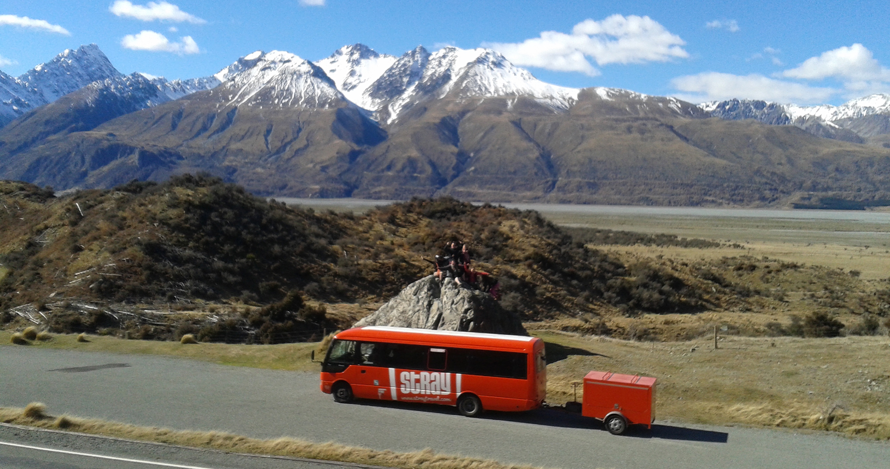 stray journeys new zealand cook pass group tour backpacker kiwi