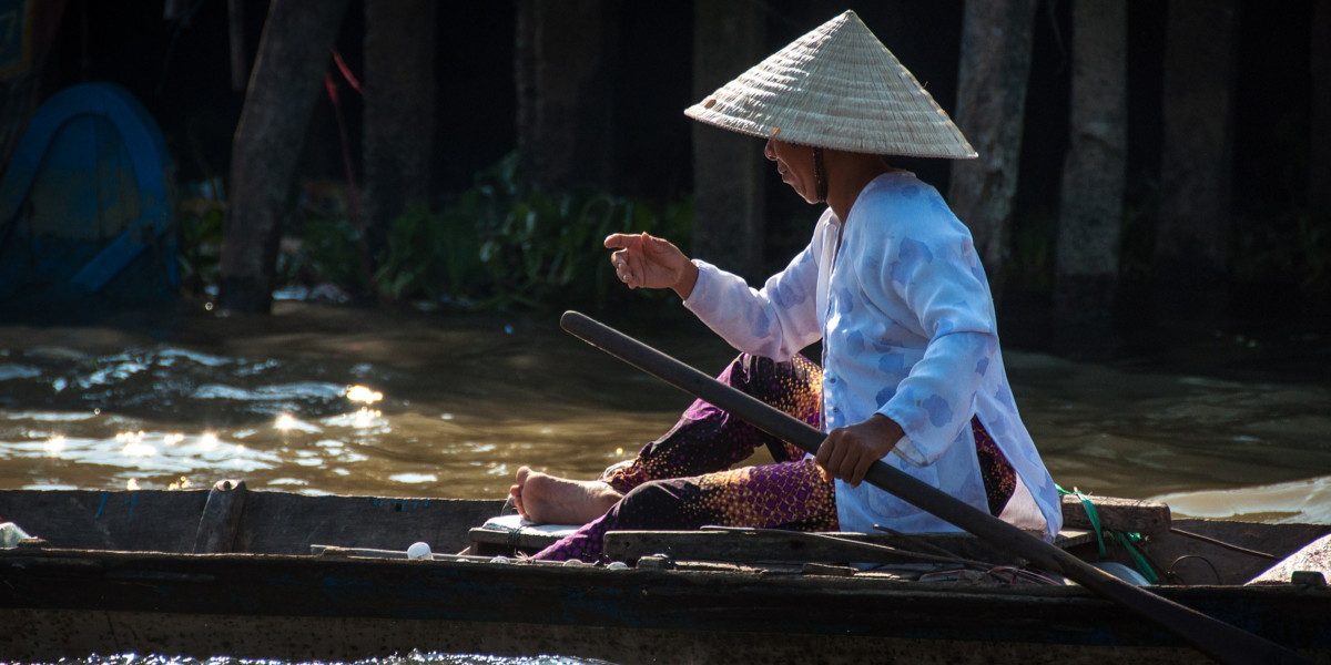 vietnam adventure tour including halong bay tru travels south east asia backpacker hanoi hoi an